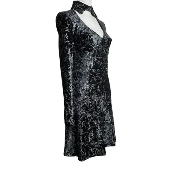Metallic Velvet Choker Dress M Lightning Silver Crushed A-Line Cutout Skater - Picture 7 of 14